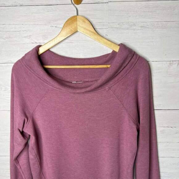 Athleta Top Womens Size SP Mauve Studio Barre Sweatshirt Thumb Holes Activewear - Picture 8 of 16